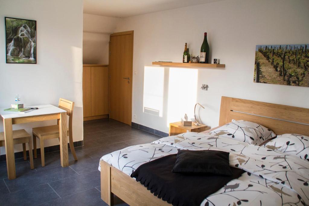 Hotel Gasthof Kapelhof Erpe-Mere Room photo